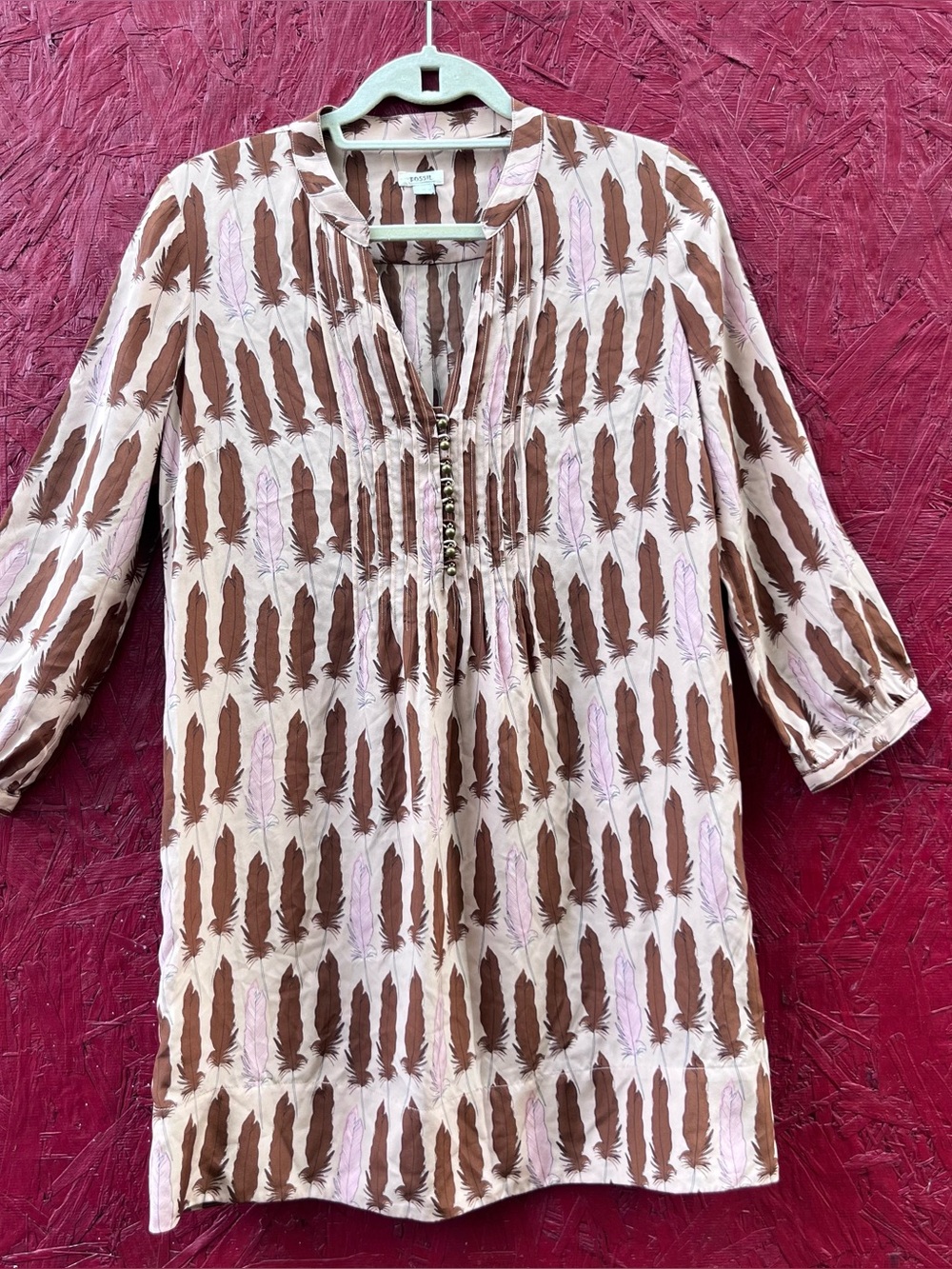 Vintage Fossil Women's 100%
Silk Tunic Blouse Sz L
Southwestern Feather Print